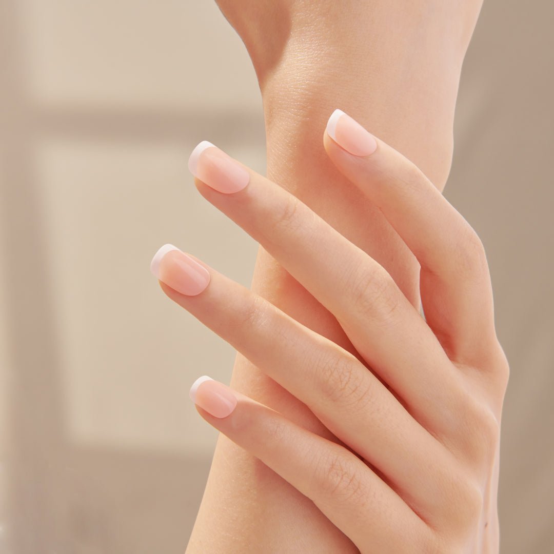 Kiss_IM38_ImpressTheNoGlueMani_BareHand_731509902549_1x1_8ef47f3d-c7a6-4edc-95ae-a310726bc6ca