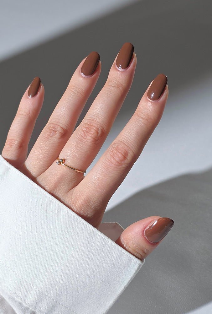 NutsAboutYou-Hand